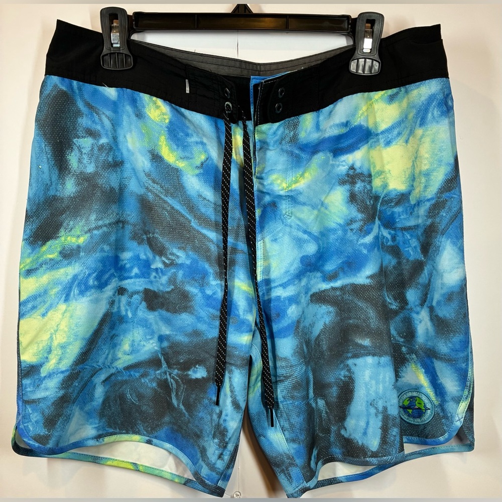 Quiksilver Men’s Ocean Scallop 18” Board Shorts Size 32